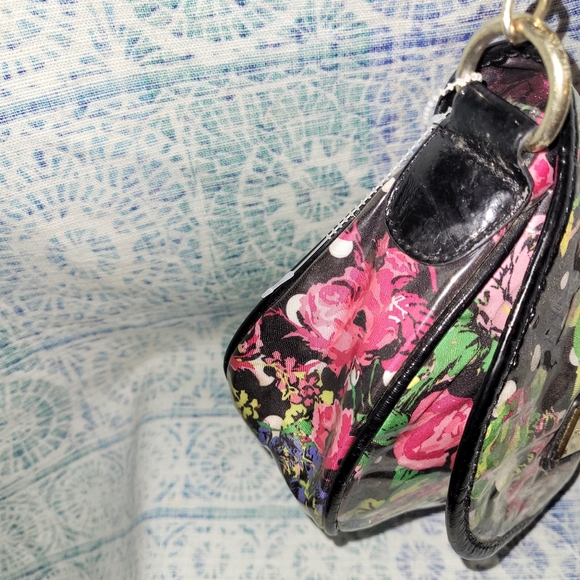 Betsey Johnson Floral Print crossbody NWOT - Picture 4 of 10